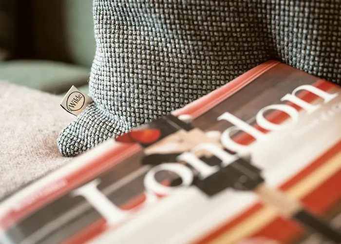 Wilde s London Aldgate Tower BridgeAirport Hotel